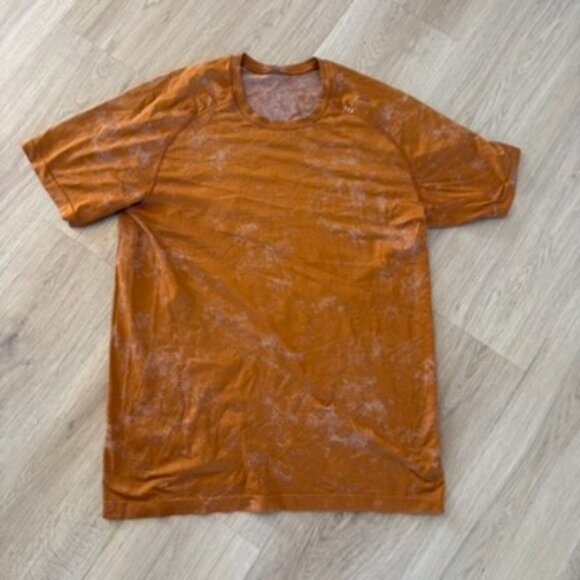 Mens Medium Lululemon Metal Vent Tech Tshirt 2.0, Burnt Orange, MSRP $78 - Picture 1 of 6